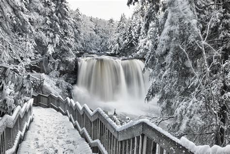 Blackwater Falls State Park, WV. Photo by Andrew Murdock. | Blackwater falls, Winter scenery ...