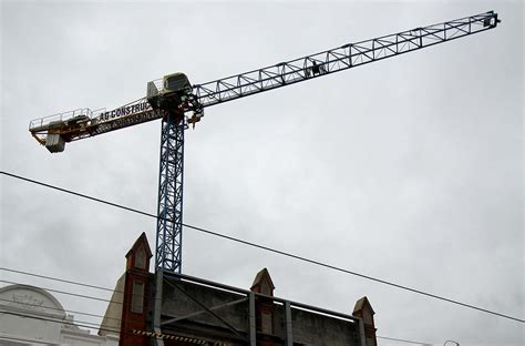 Tower Crane Installation at Elsternwick - AG Construct