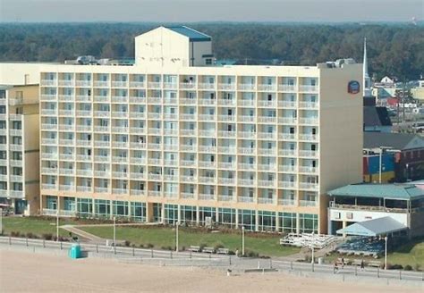 Fairfield Inn & Suites Virginia Beach Oceanfront - SixSuitcaseTravel