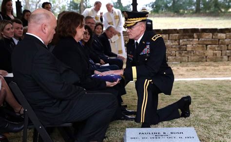 Pres. George HW Bush buried at presidential library in College Station ...