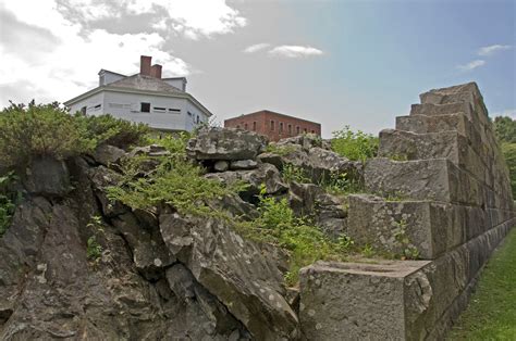 Lightframe: A Visit to Kittery Point, Maine