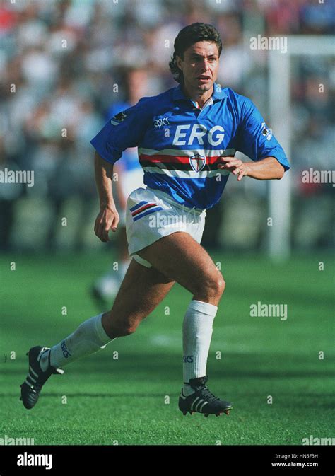 GIOVANNI INVERNIZZI SAMPDORIA FC 14 September 1992 Stock Photo - Alamy