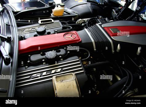 Mercedes Benz SLR Mclaren Engine Stock Photo - Alamy