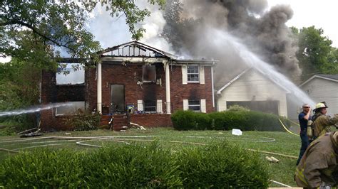 Huntsville Fire Department Fights House Fire on Judd Ave | WHNT.com