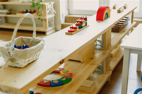 What Are Montessori Shelves? Plus A Few Popular Setups