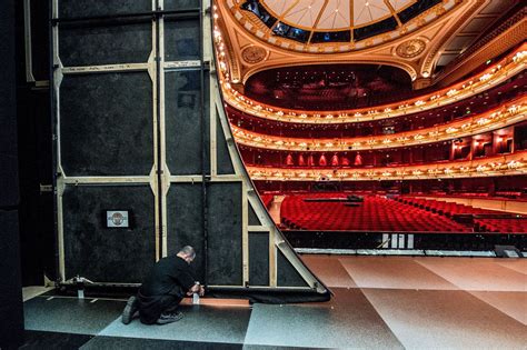 Backstage staff member works on stage turnaround for The Royal Opera's ...