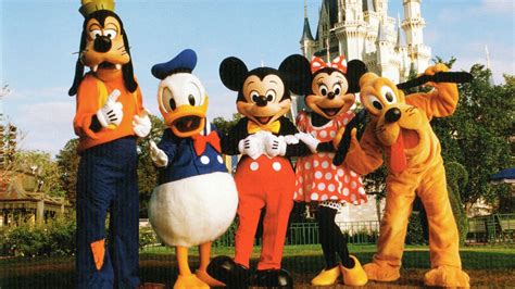 Behind the Magic: 15 Secrets of Disney Park Characters | Mental Floss