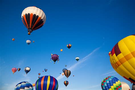 File:Hot Air Balloons 1.jpg