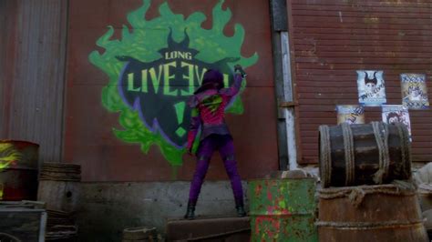 Rotten to the Core | Descendants Wiki | Fandom