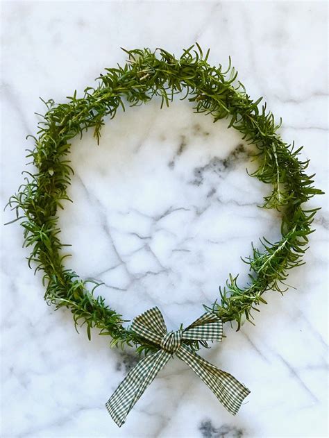 DIY Rosemary Wreath | www.mypetitejoys.com | Wreaths, Christmas wreaths ...