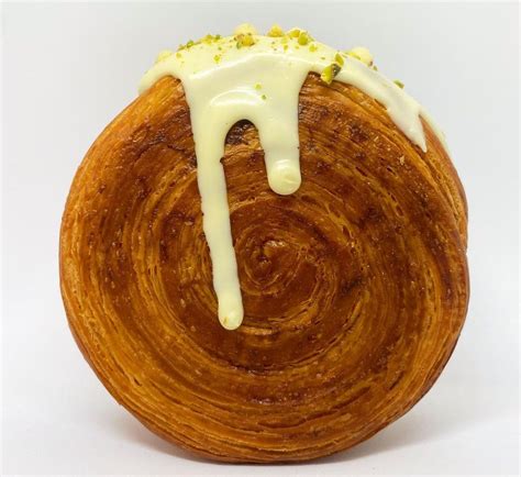 Will Ijo Bakery’s new pistachio croissant be our new favorite? - NOLISOLI