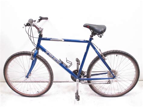 Trek Millennia Men's Hybrid Bike | Property Room