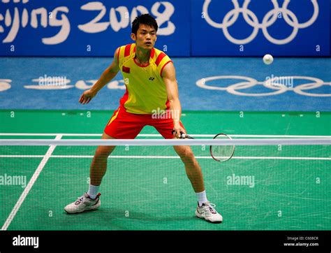 Lin dan badminton hi-res stock photography and images - Alamy