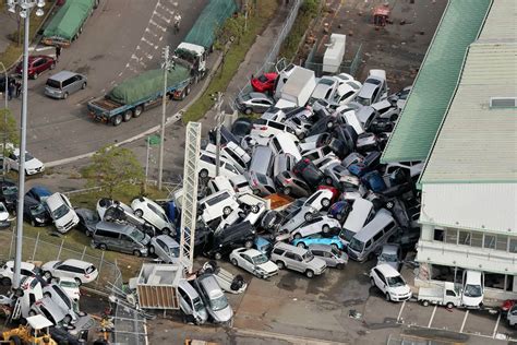 Typhoon Jebi is Japan's strongest storm in 25 years: At least eleven dead, 100s of injured ...