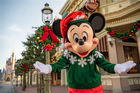 Details on Christmas and the holidays at Walt Disney World in 2023