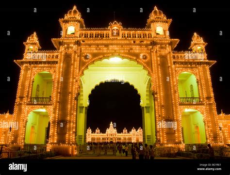 Mysore palace light hi-res stock photography and images - Alamy