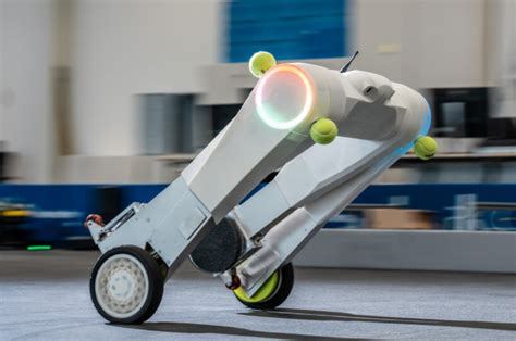 Autonomous robot with sensors can help carry heavy loads on just 2 wheels - Yanko Design