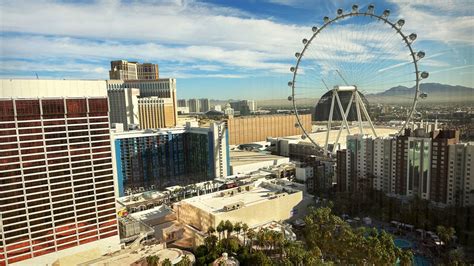 Forget Monkeypox: Las Vegas Strip Has a 'Tripledemic' Problem - TheStreet