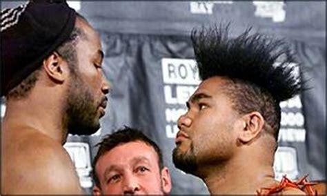 BBC SPORT | PHOTO GALLERIES | Lewis v Tua weigh-in - in pictures