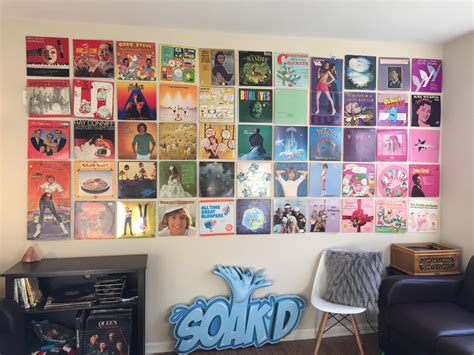 Rainbow vinyl record wall | Record room decor, Vinyl record room, Record wall decor