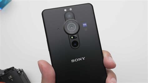 Sony Xperia 1 II & Xperia PRO Get Android 12, But Not Globally