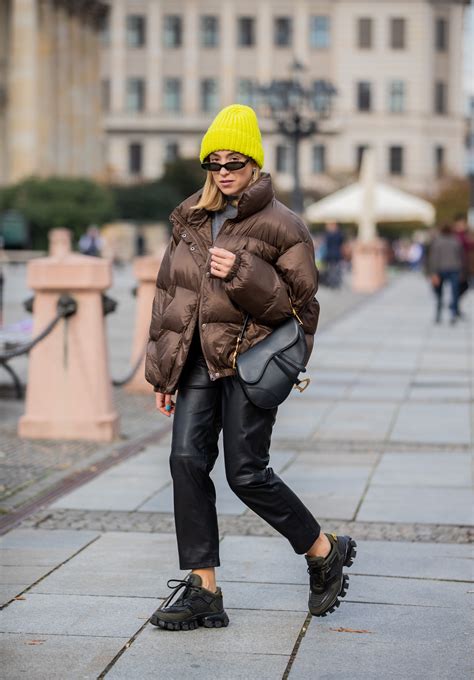 How to Wear a Puffer Jacket This Fall | Glamour