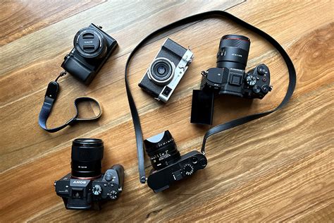 Best Mirrorless Camera for Beginners (2024 Complete List)