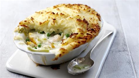 How to make fish pie recipe | Recipe | Fish pie, Recipes, Bbc food