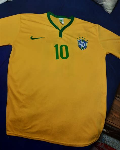 Neymar Jersey, Men's Fashion, Activewear on Carousell