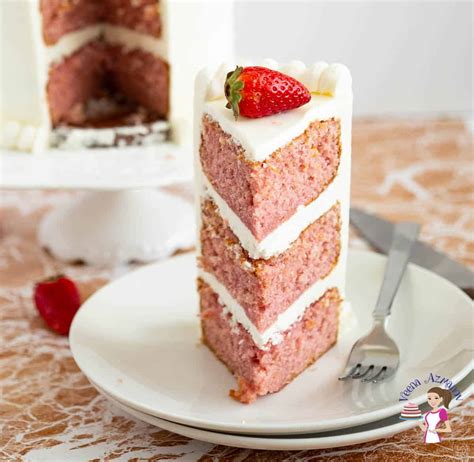 Strawberry Theme Cake Tutorials - Cake Ideas with strawberries