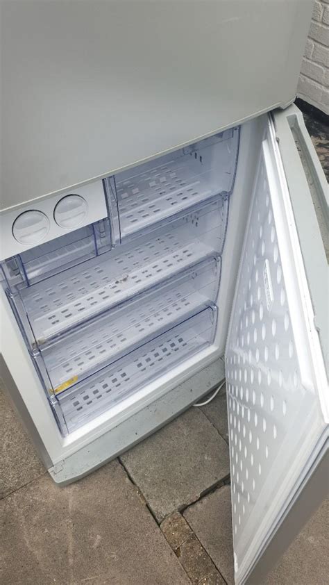 Beko Fridge freezer spare parts in B34 Birmingham for £25.00 for sale | Shpock