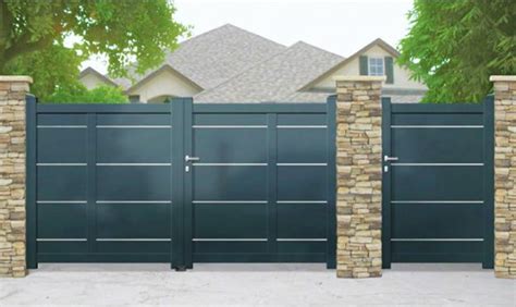 15 Creative Metal Privacy Gate Ideas to Secure Your Home and Add Curb Appeal - Themtraicay.com