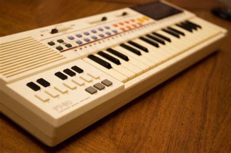 Vintage Casio PT-80 Keyboard Synthesizer