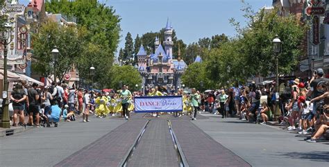 Disneyland Parade | JDM School of Dance