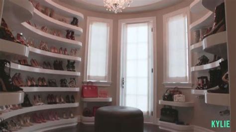 Kylie Jenner Closet - Tour Kylie Jenner's House and Closets