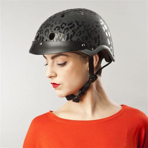 Pin by Joy Larrabee on Biking | Womens bike, Womens bike helmet, Cool bike helmets