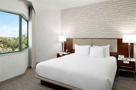 All-Suites PHX Airport Hotel - DoubleTree Suites by HIlton PHX