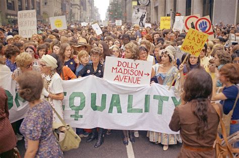 20 Pictures That Show Just How Powerful The Women's Liberation Movement Was