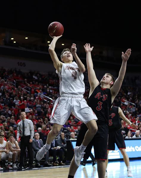 No. 1 Treynor defeats Aplington-Parkersburg to advance to Iowa state hoops title game | Iowa ...