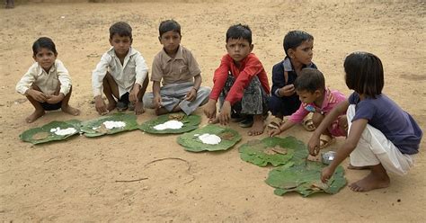 Jharkhand's New Food Home Delivery Scheme is Expected To Help 70,000 Vulnerable Tribe Families