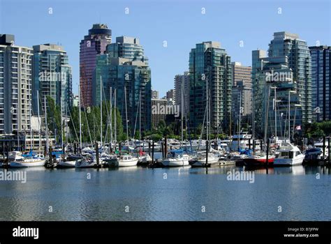 Vancouver Coal Harbour Stock Photo - Alamy