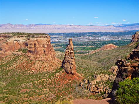 Colorado National Monument - Hiking - Grey Otter OUTventures®