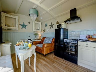 Cottages in Cornwall with hot tub | Hot Tub Holidays in Cornwall