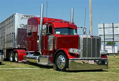 Peterbilt 389 | Peterbilt trucks, Custom trucks, Big trucks