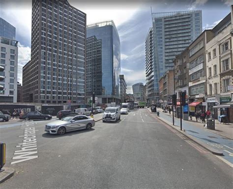 Google Maps UK Street View: Something’s gone VERY wrong on London road ...