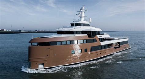 La Datcha Starts Her Extraordinary Worldwide Journey: Sunday Superyacht Video - Megayacht News