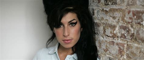 Rehab Acoustic Chords - Amy Winehouse | GOTABS.COM