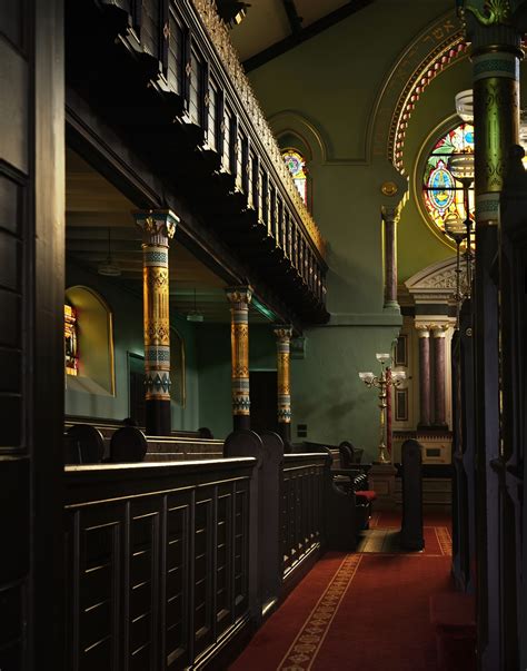 Manchester Jewish Museum — Synagogue interior, May 202, photo by Philip Vile (2)