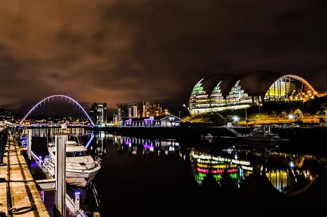 Newcastle, night, odeon, river, tyne, water, HD wallpaper | Peakpx