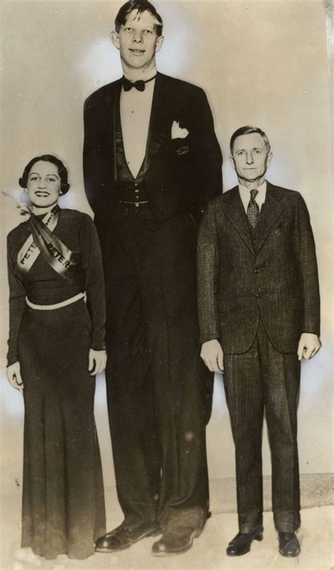 1000+ images about Robert Wadlow tallest man in history, died at age 22 ...